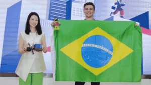 Estudante brasileiro vence olimpíada internacional de economia